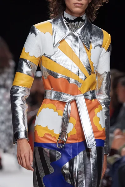 Look 72